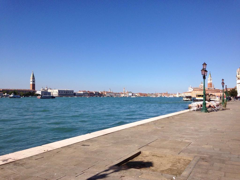 Venetian Mood: Secret Gardenアパートメント エクステリア 写真
